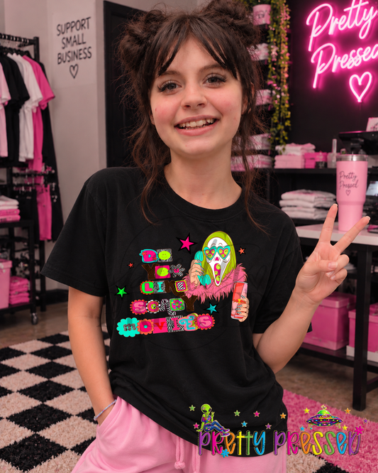Do you like scary movies? Tee